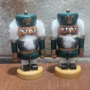Vintage Wooden Nutcracker Soldier Figurine 5 In Tall Green Gold Uniform